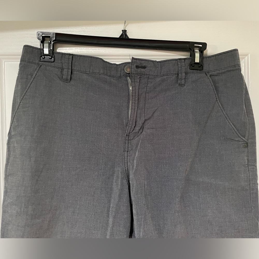 Gray Men shorts - Picture 4 of 4